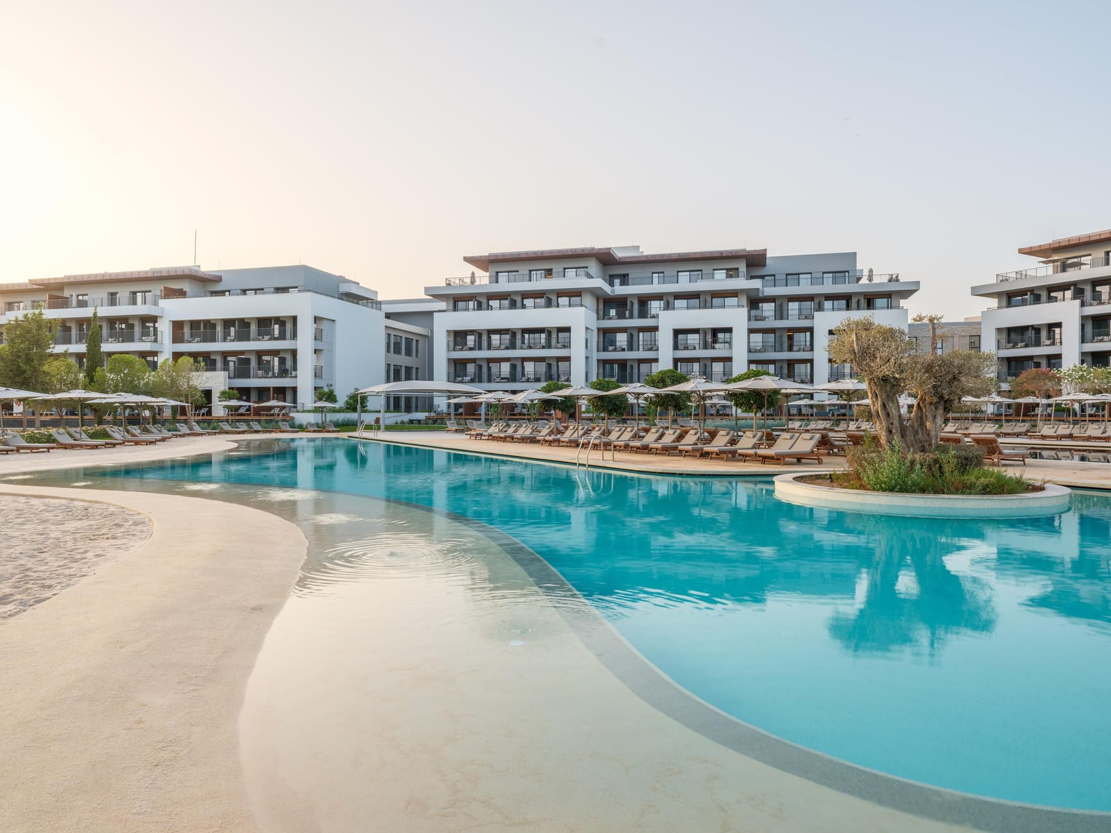 Anda Barut Collection