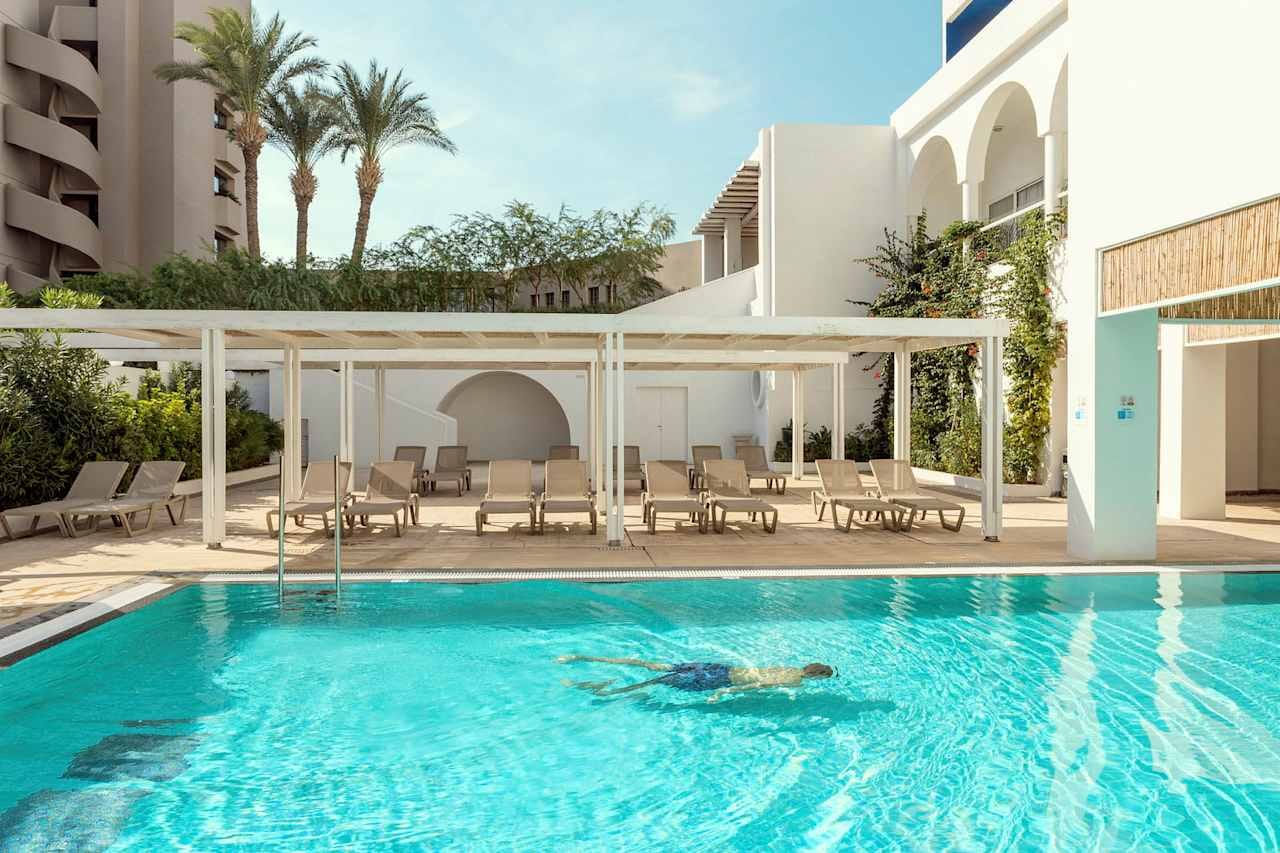 Epsilon Hotel Apartments