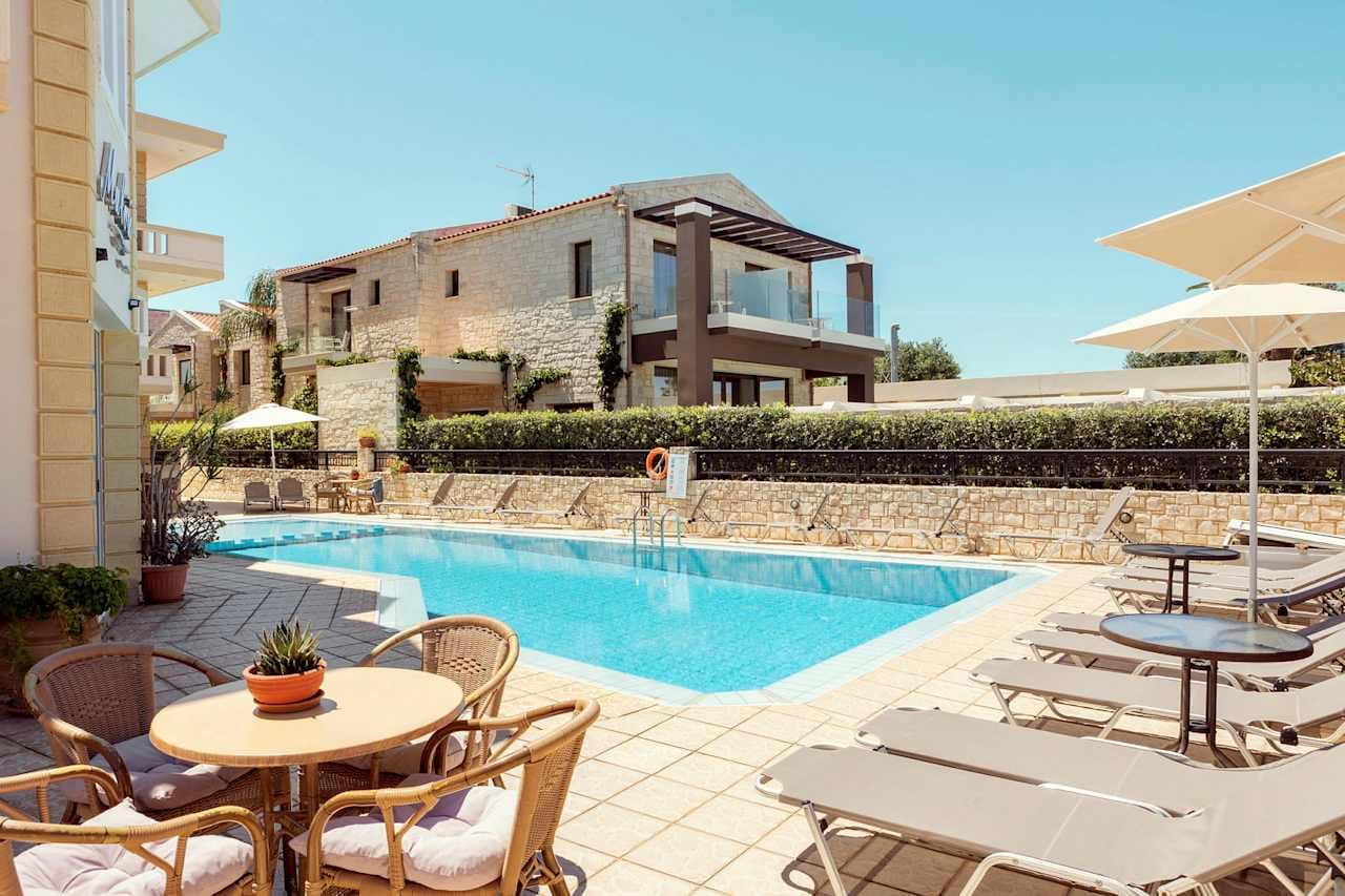 Malou Apartments