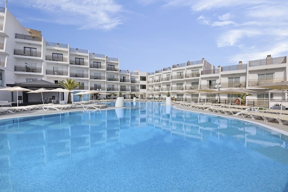 TRH Palmanova Suites