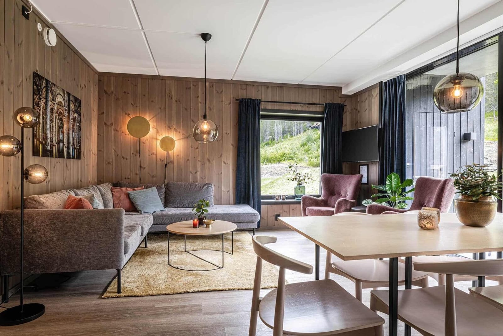 Totten Lodge