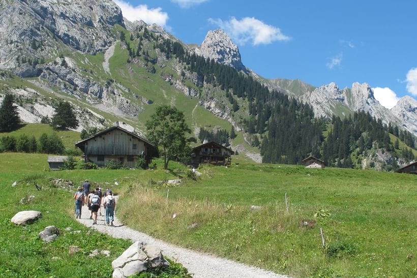 Vandreferie i De Franske Alper ➤ fra Aravis til Annecy-søen