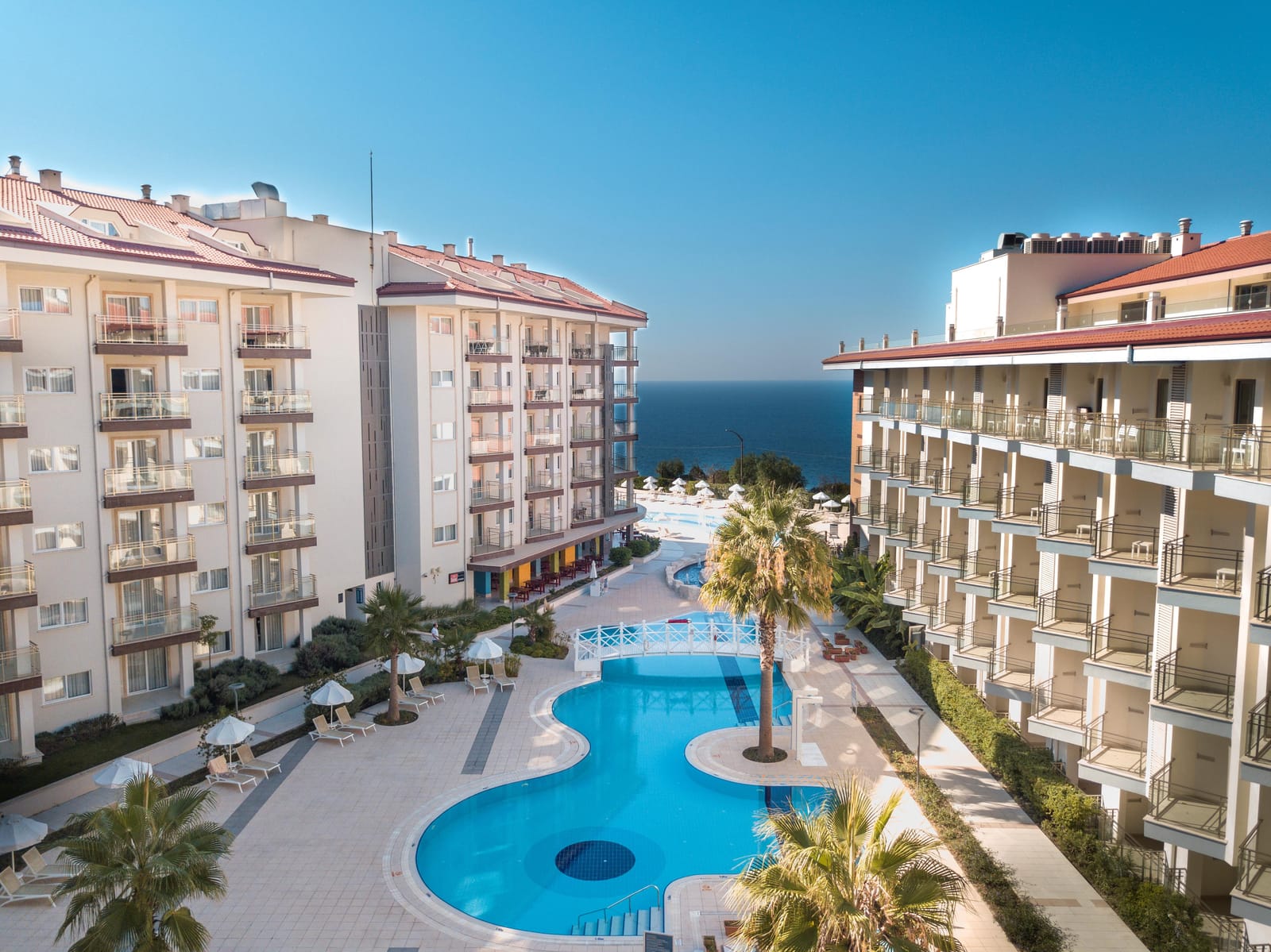Ramada Hotel & Suites by Wyndham Kuşadası