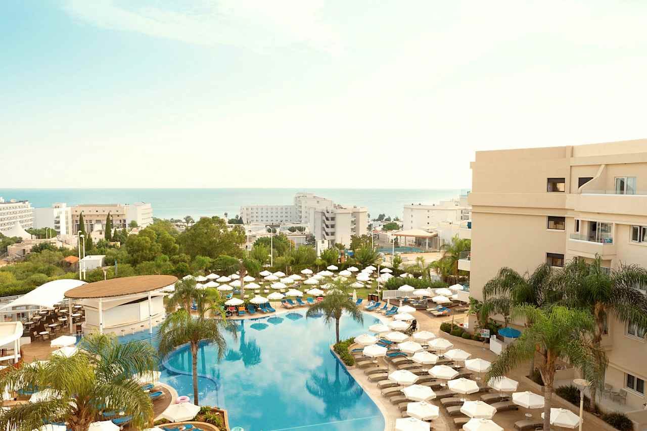 Sunrise Oasis Hotel