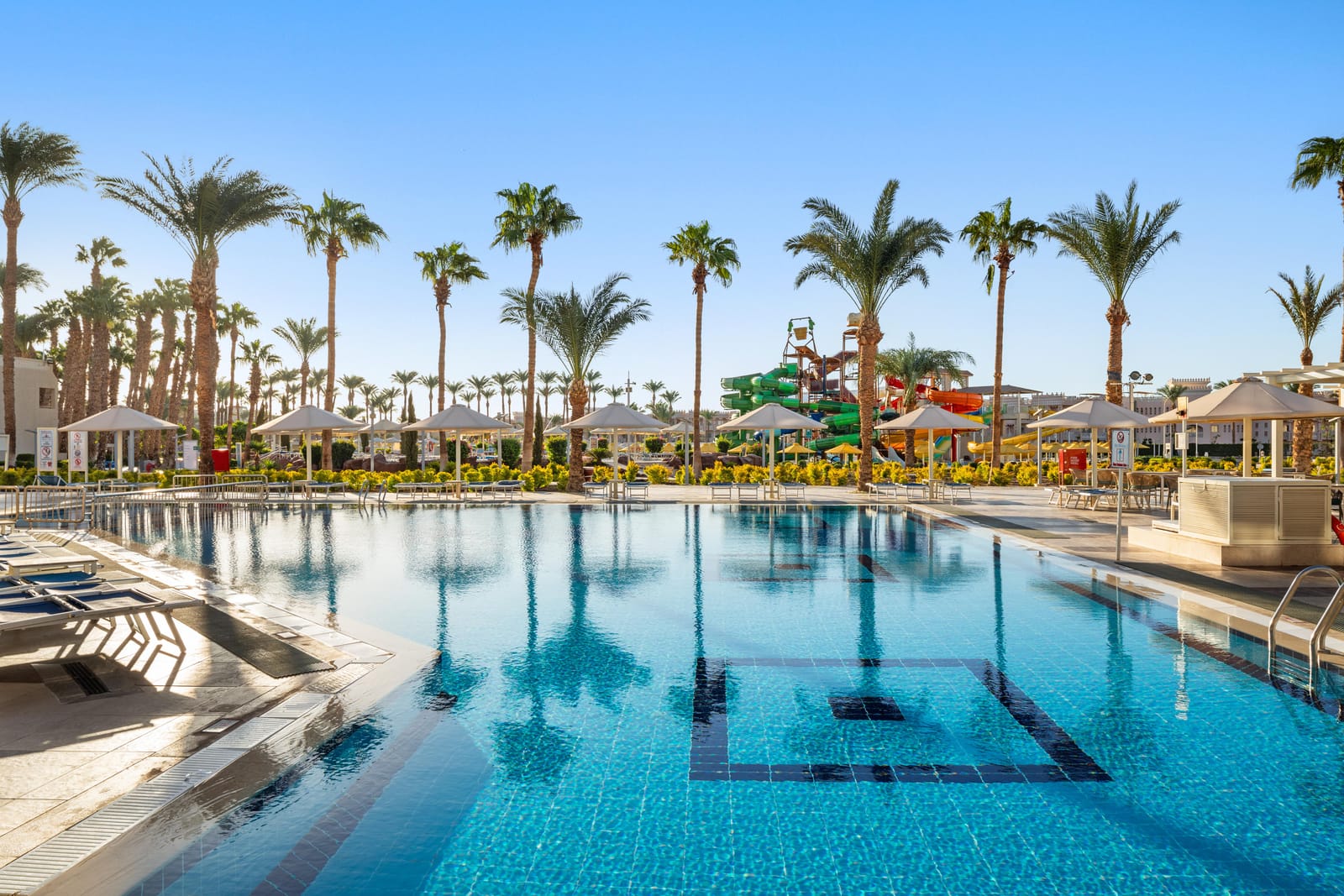 Beach Albatros Resort