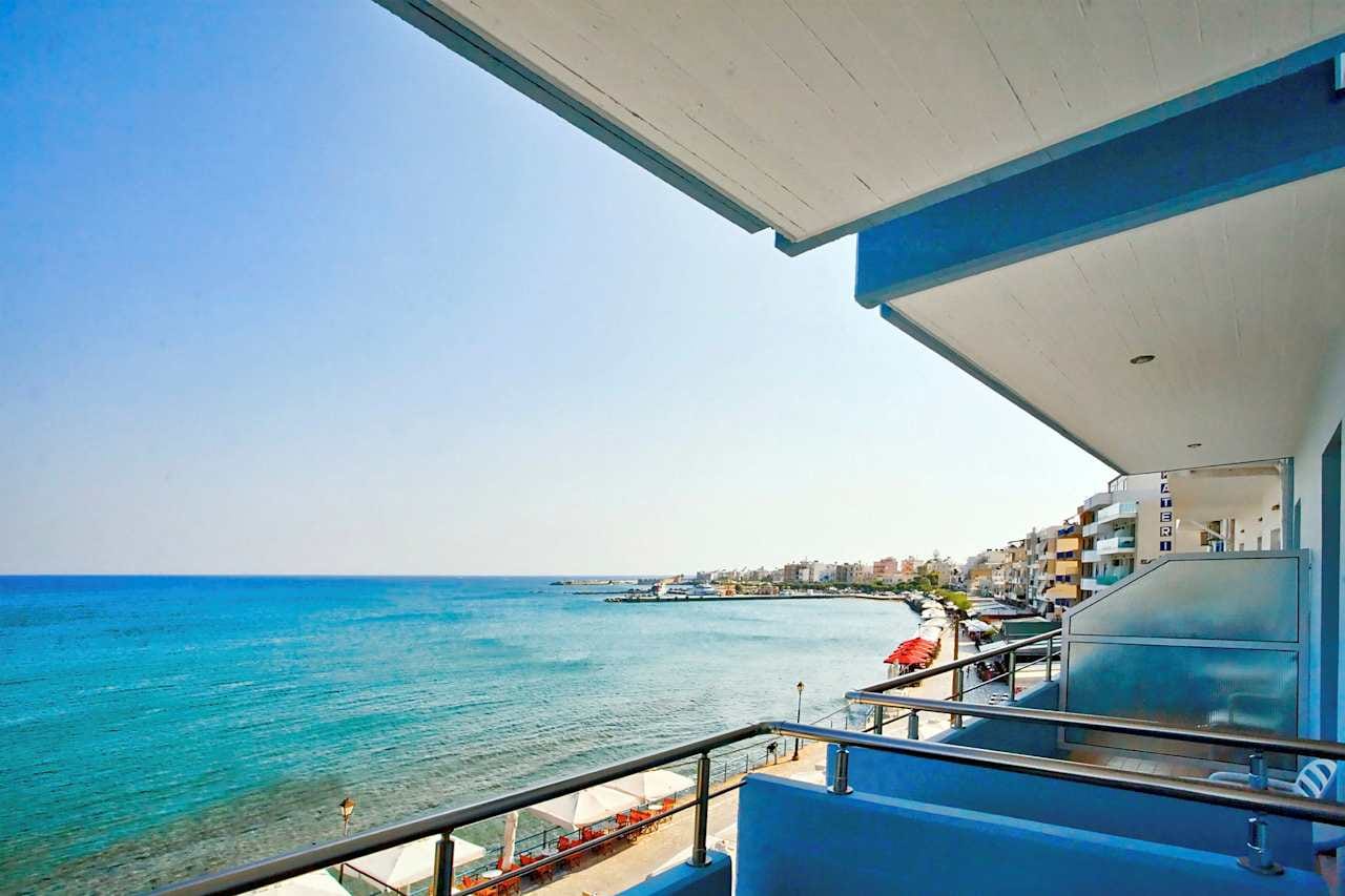 Astron Hotel