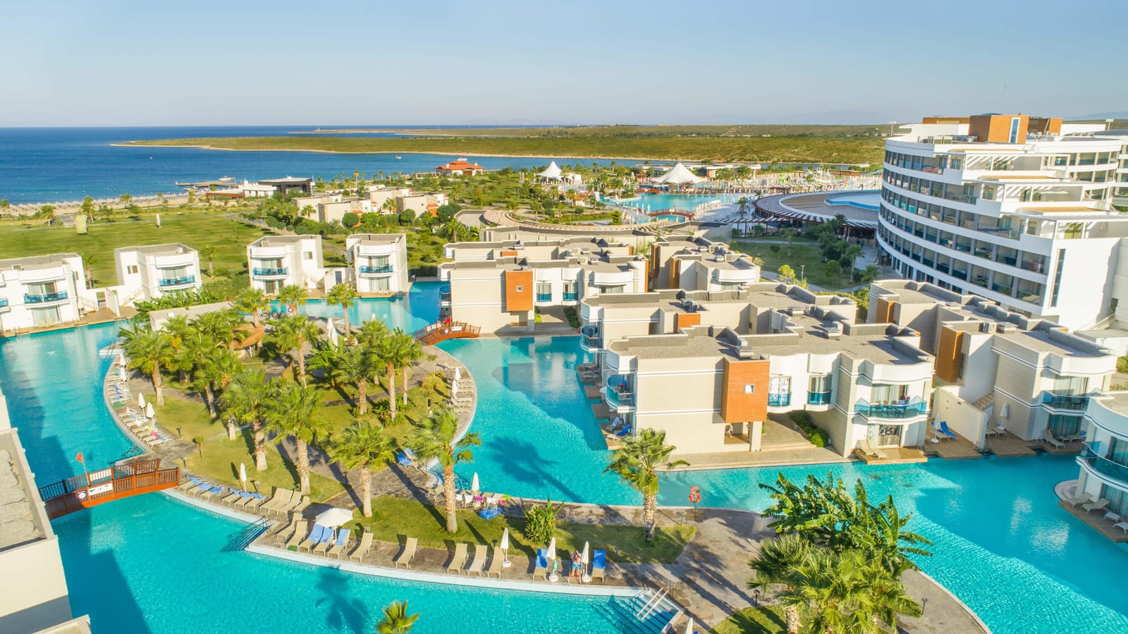 Aquasis De Luxe Resort & Spa