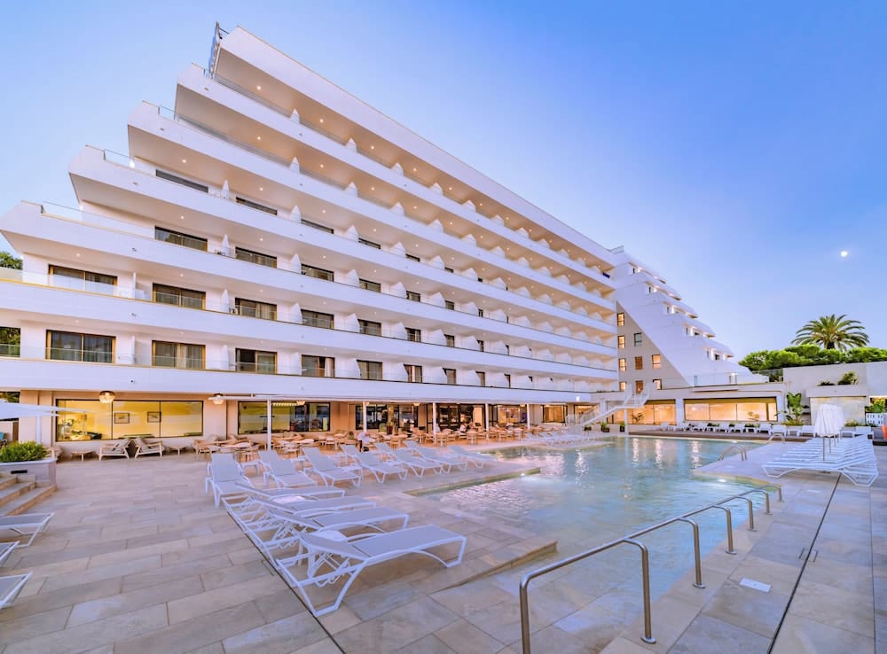Tropic Park Hotel