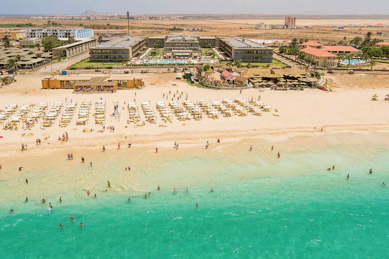 Oasis Salinas Sea
