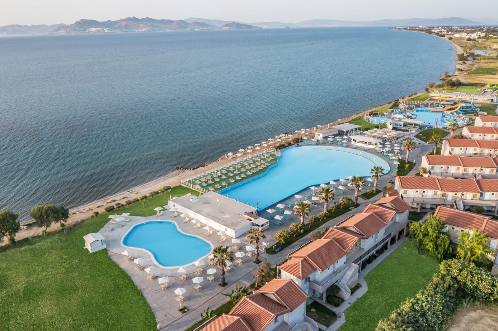 White Olive Marine Aquapark