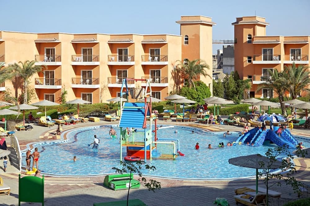 Sunny Beach Three Corners Hurghada