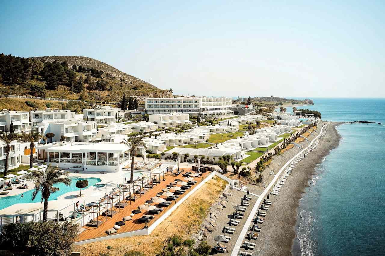 Dimitra Beach Hotel & Suites