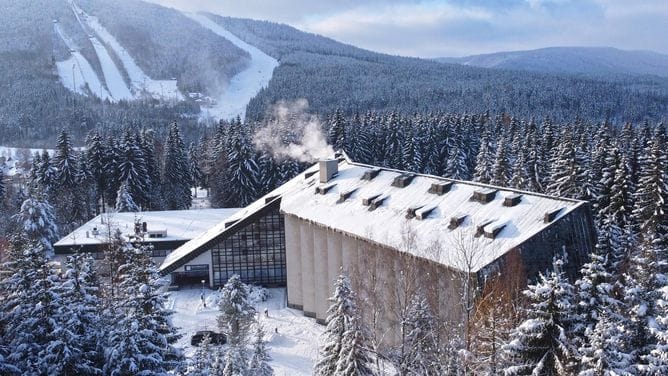 Wellness Hotel Svornost - Pool accees in the accomodation price