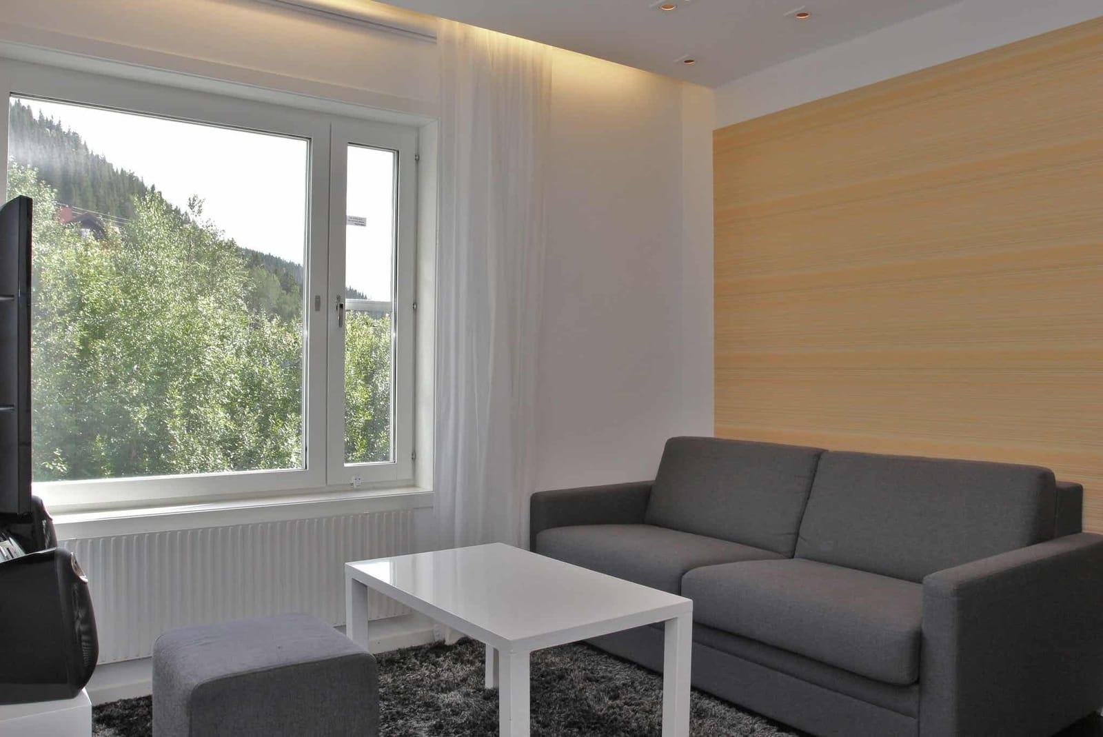 Tott Apartments 339