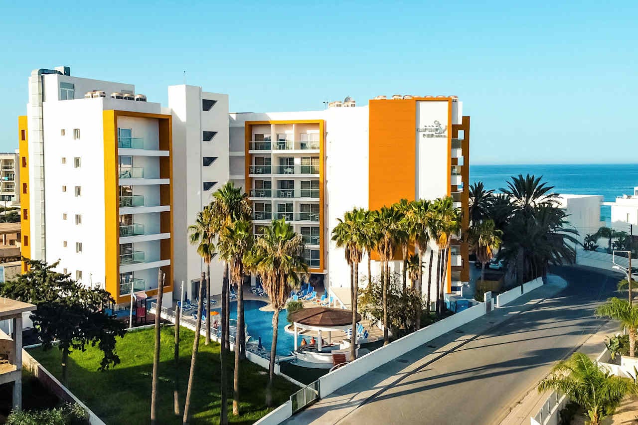 Captain Pier Hotel