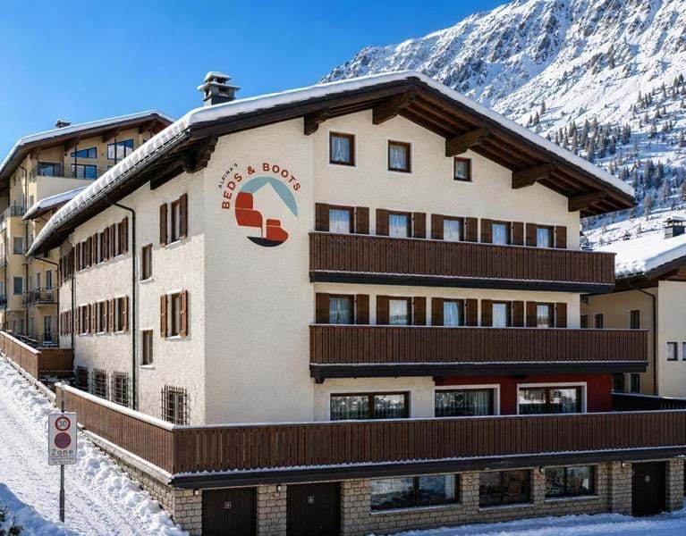 Hotel Alpina Beds and Boots