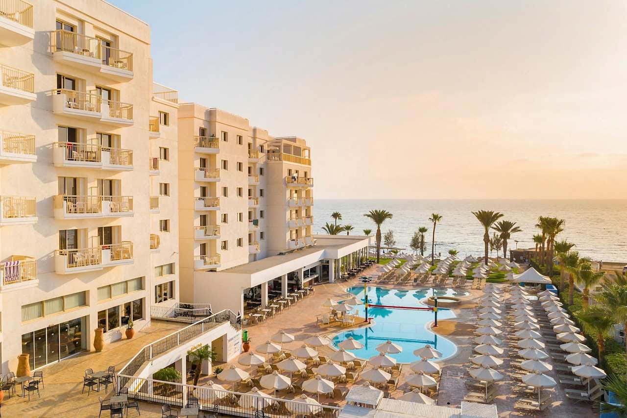 Rising Star Hotel