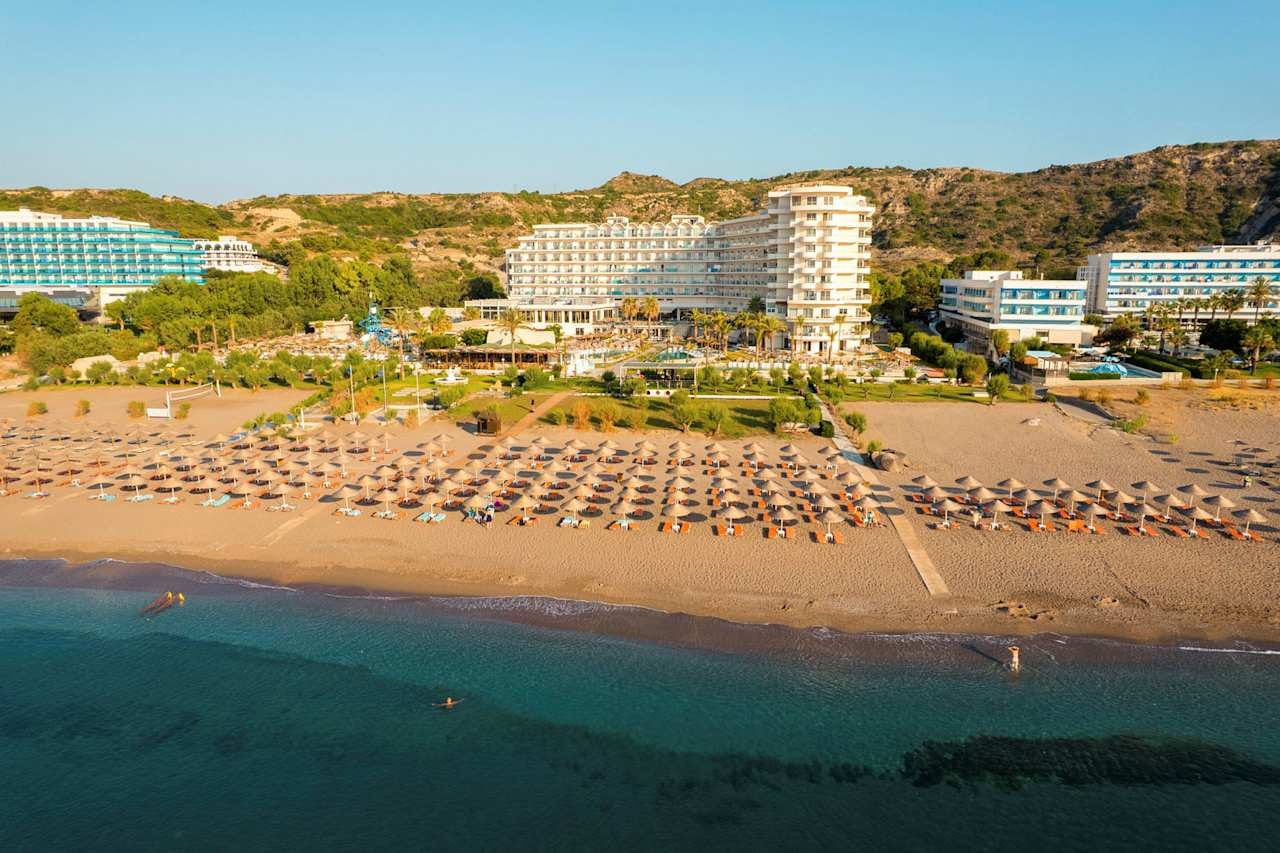 Pegasos Deluxe Beach Hotel