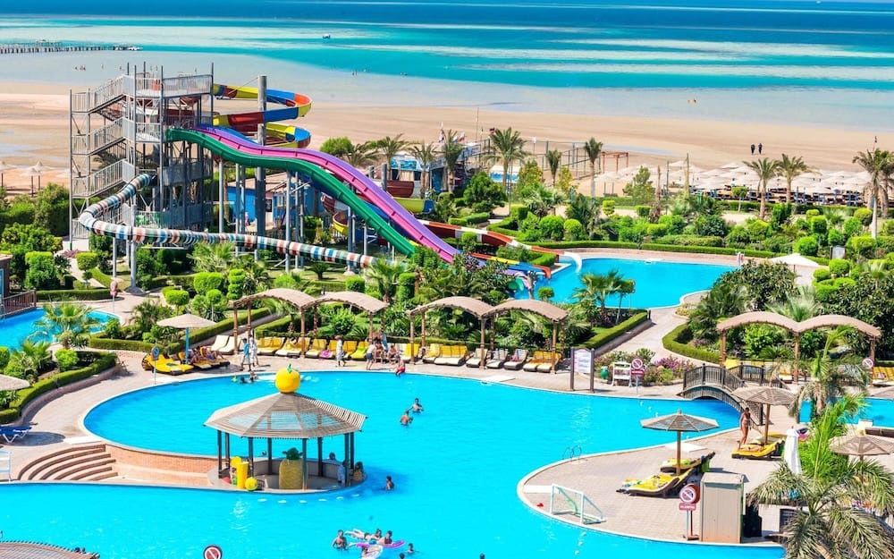 Hawaii Caesar Palace Hotel & Aqua Park - Families and Couples only