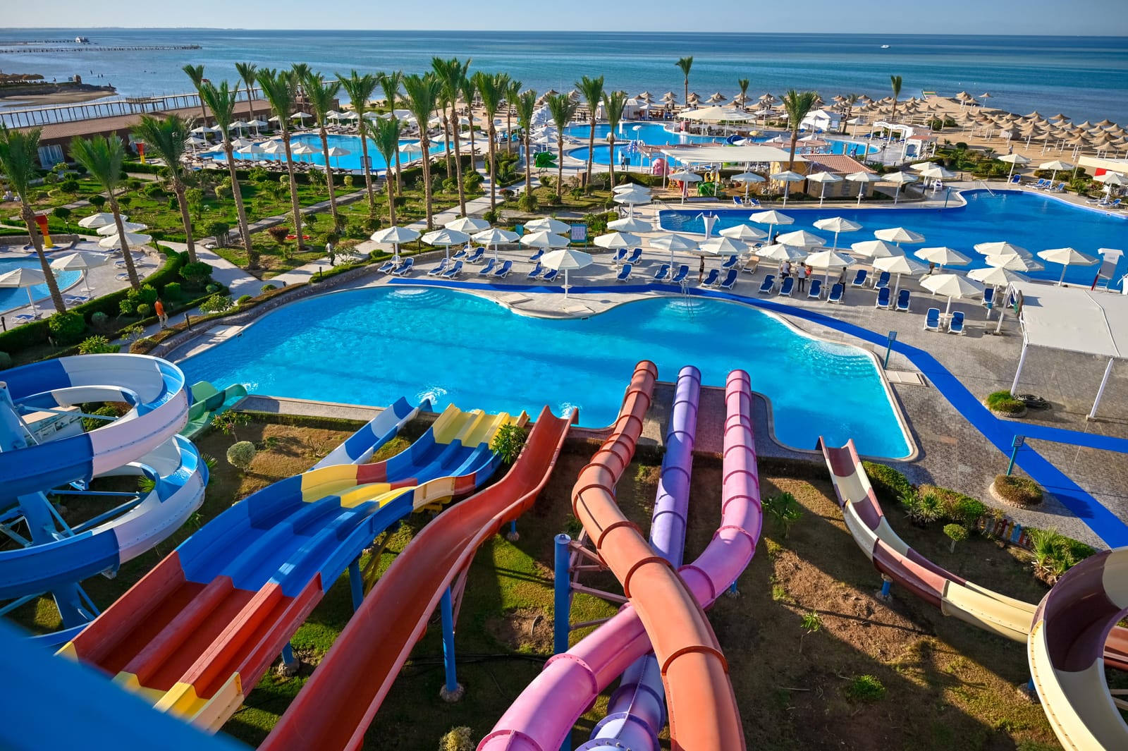 SUNRISE Azalea Aqua Park Resort