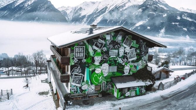 BergBaur - Das Crazy Farming Hotel am Großvenediger