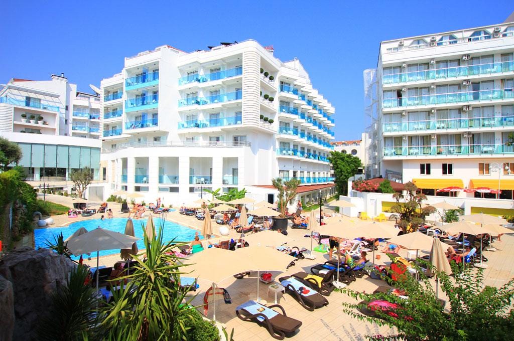 BLUE BAY PLATINUM HOTEL