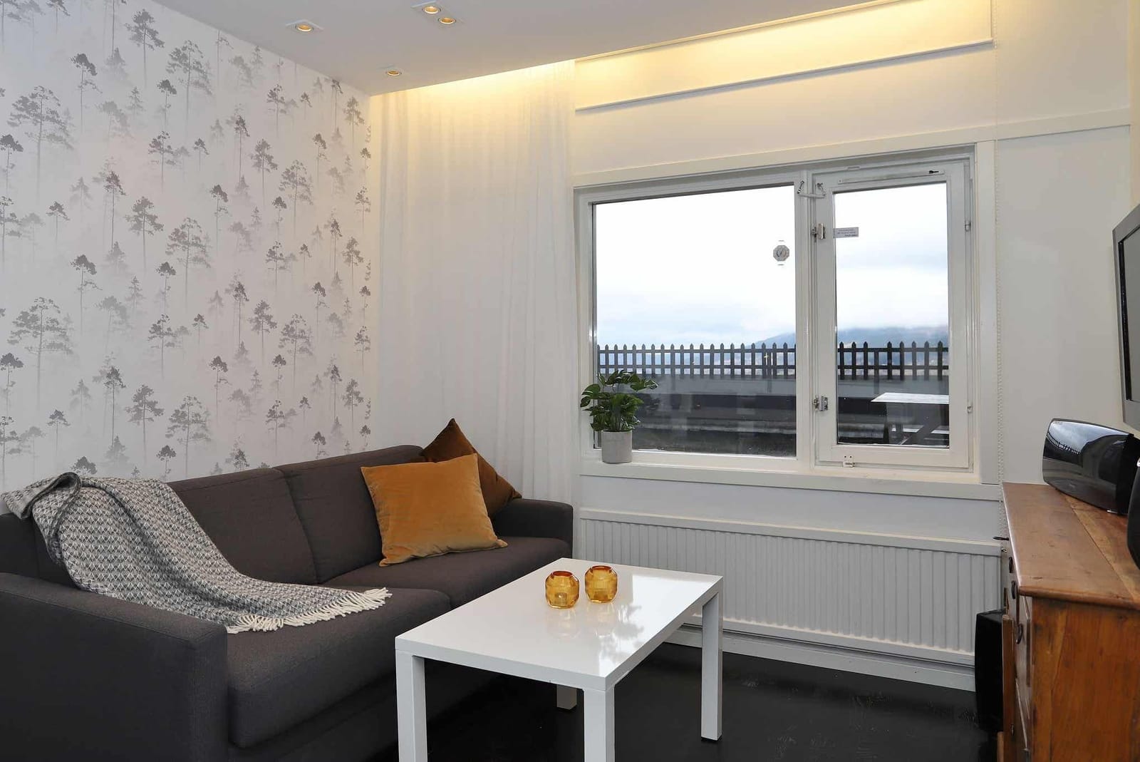 Tott Apartments 142
