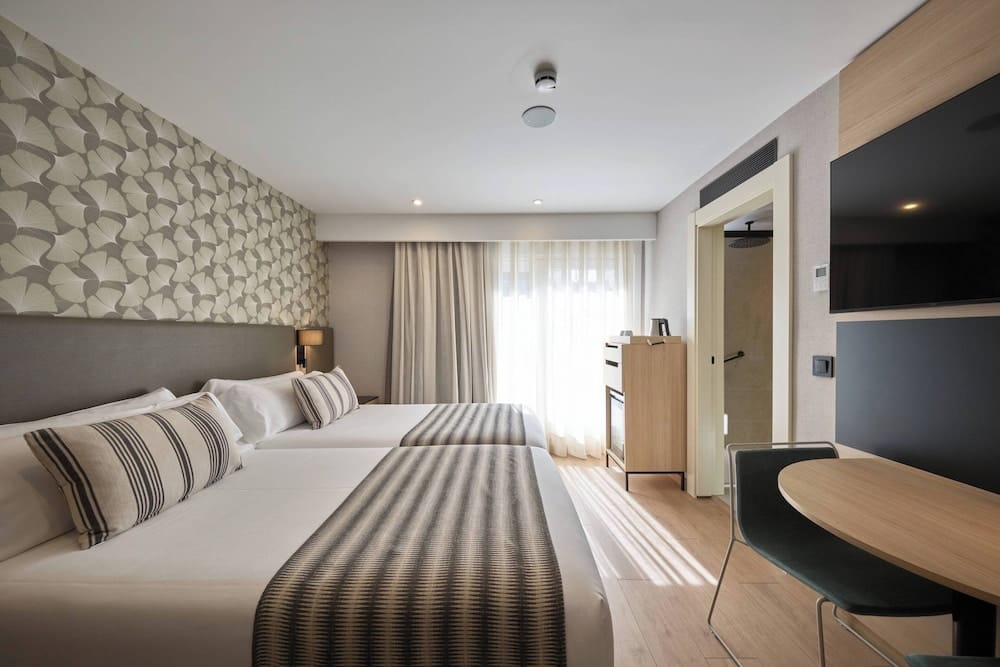 Hotel Catalonia Park Güell