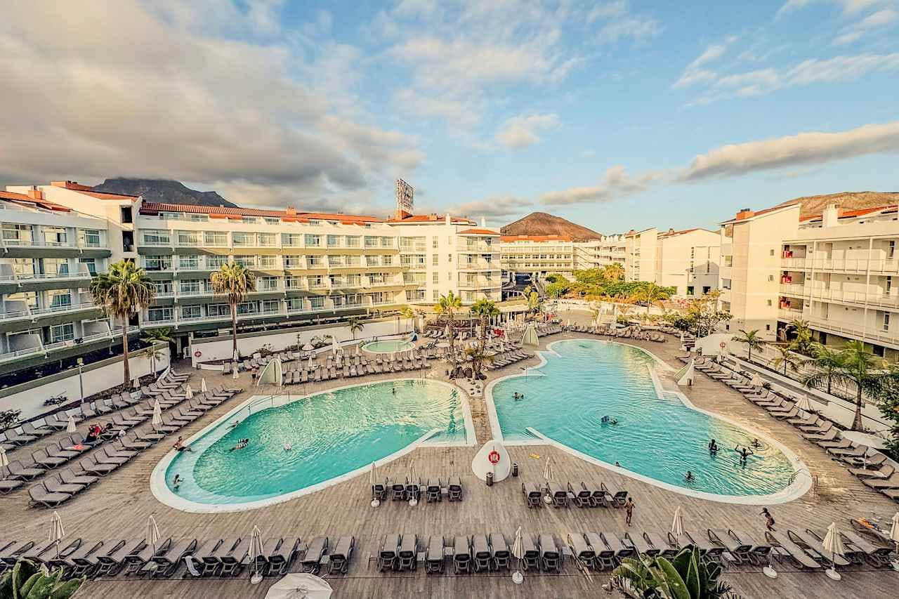 Gara Suites Golf & Spa