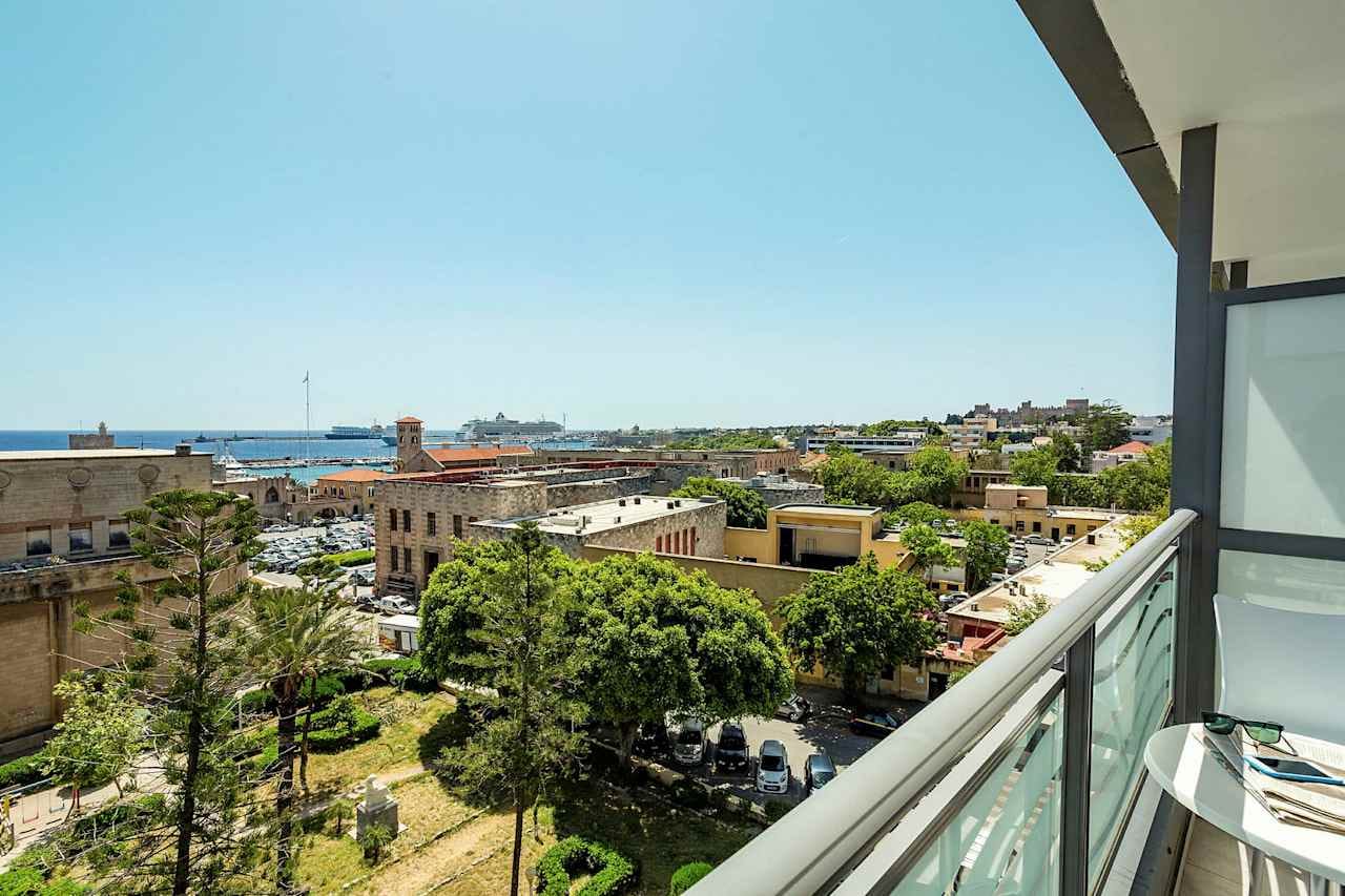Rhodos Horizon City