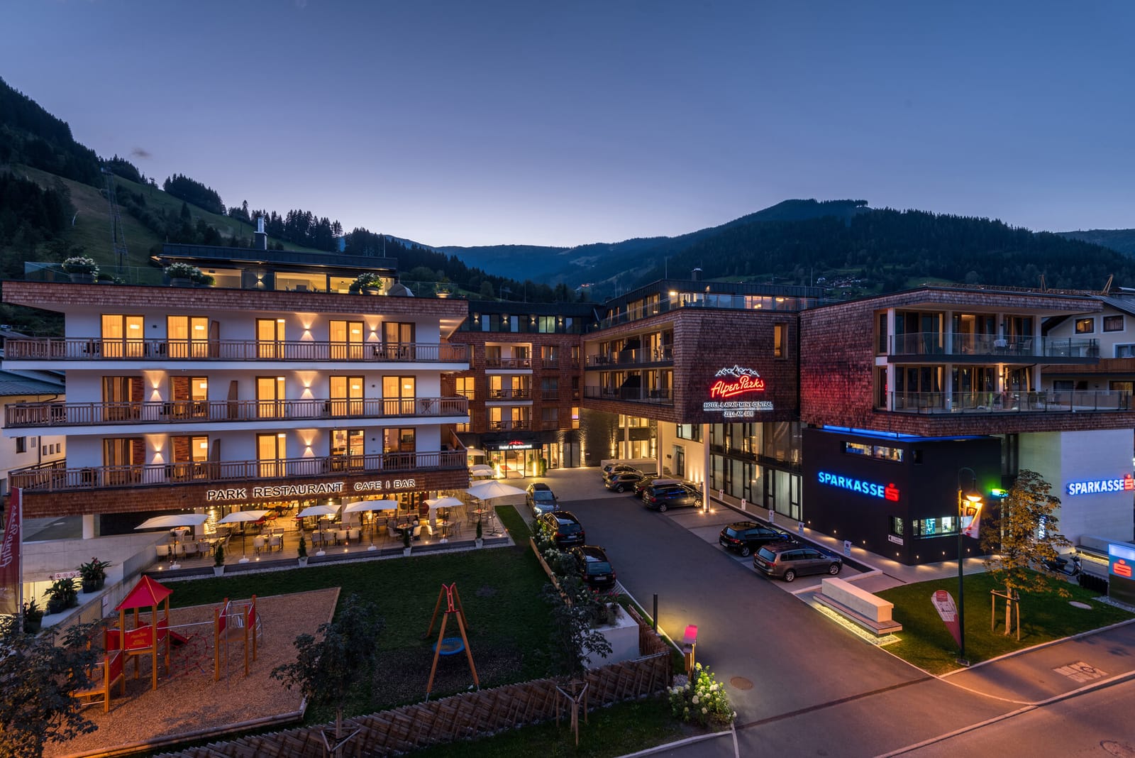 AlpenParks Hotel & Apartment Central Zell am See
