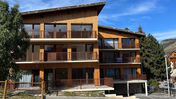 Résidence Provençal by Leavetown Vacations - Two-Bedroom Apartment