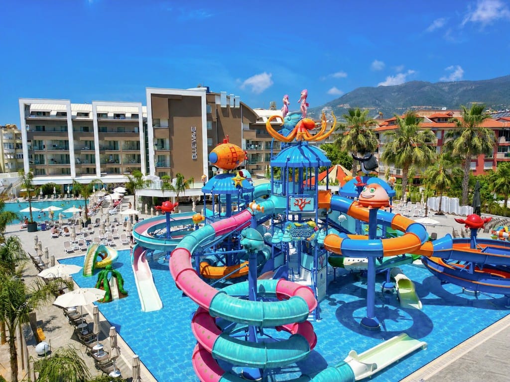 Blue Wave Hotel