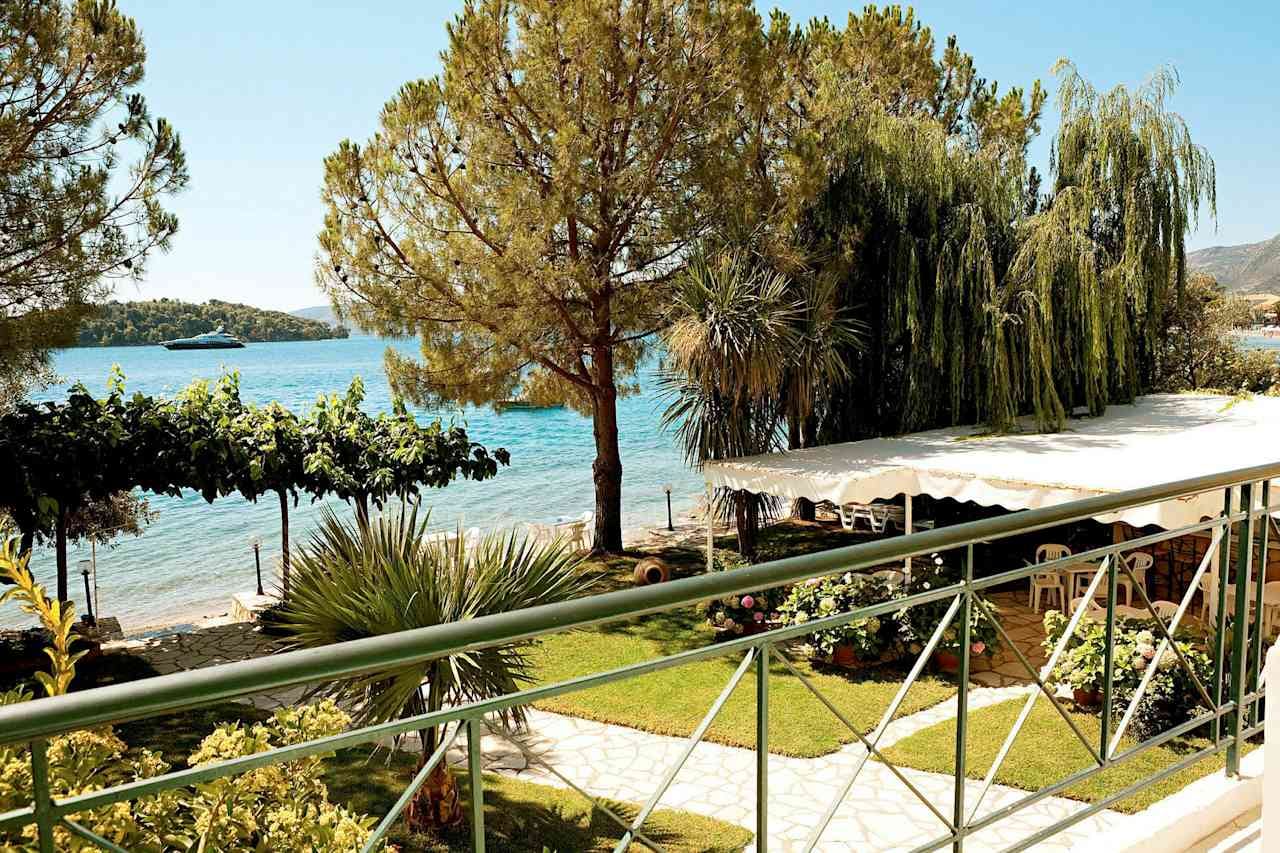 Coralli Beach Studios - Apartments