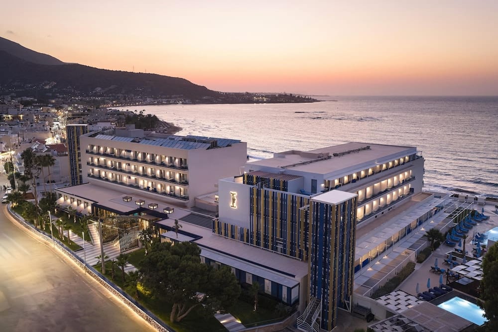 I Resort Beach Hotel & Spa