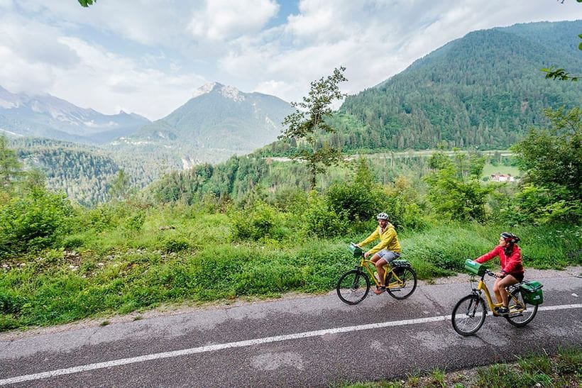Rundt om Dolomitterne på elcykel