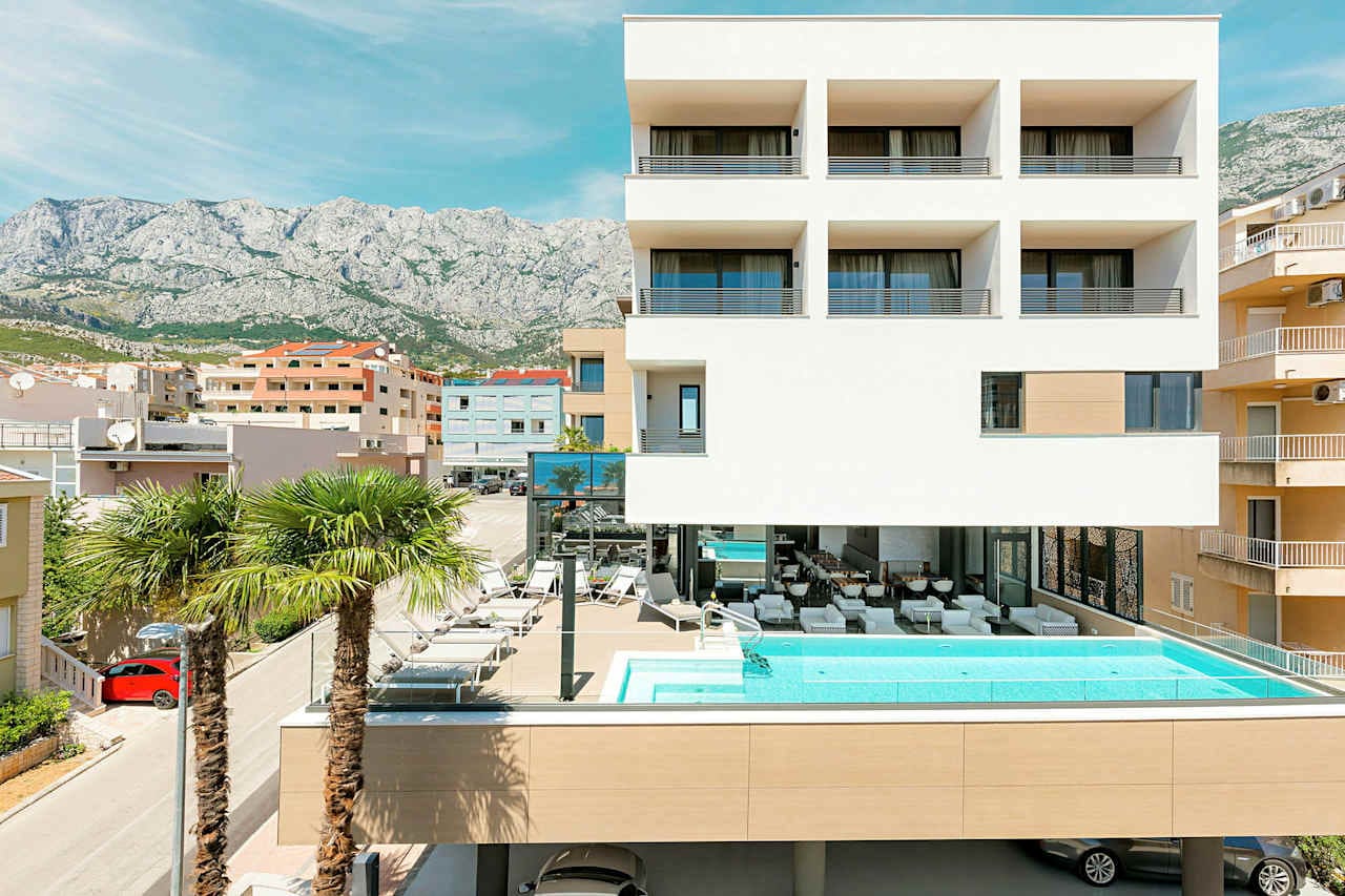 Hotel Ani