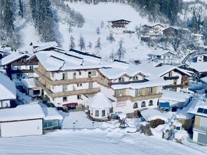 Hotel Alpina