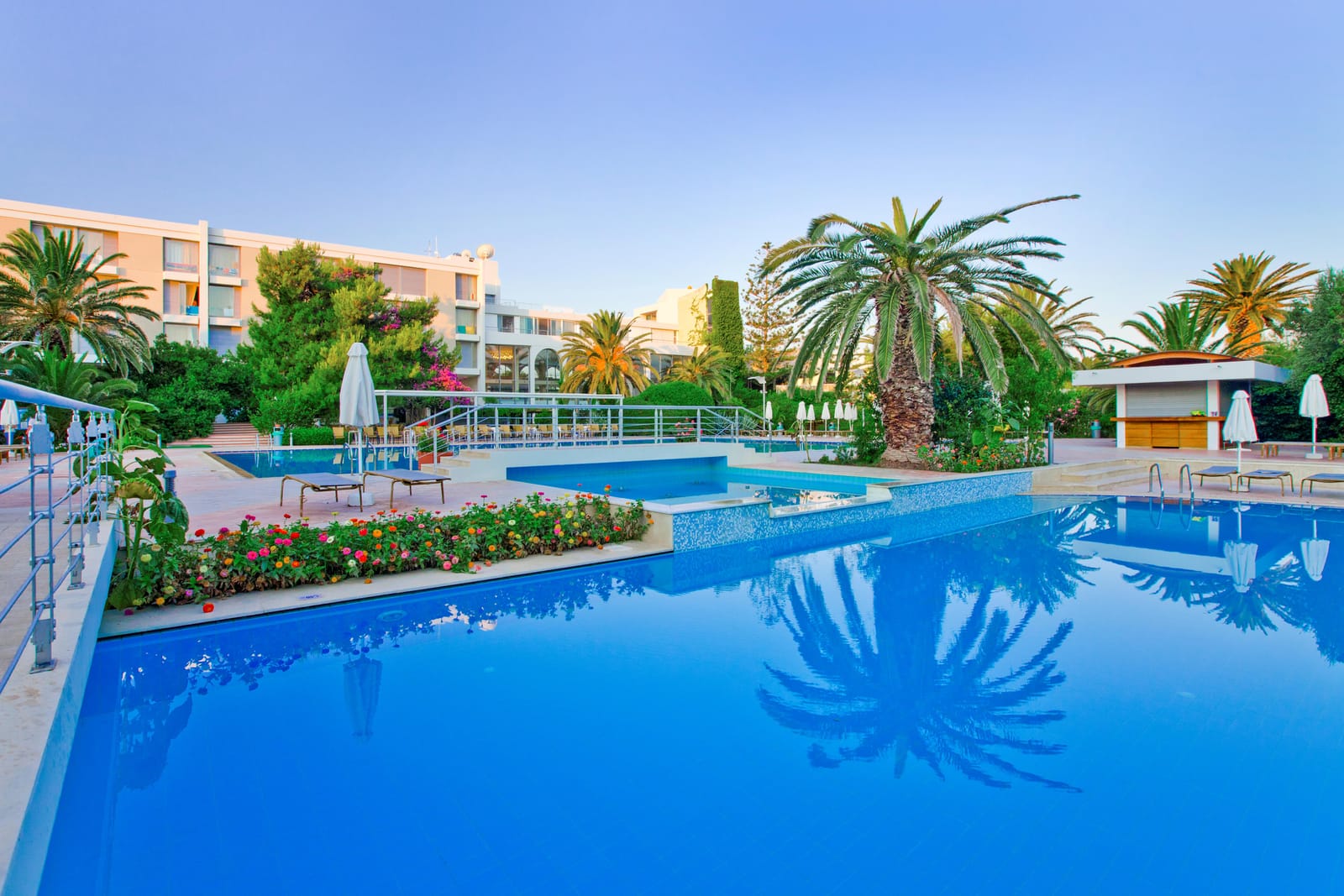 Caravia Beach Hotel