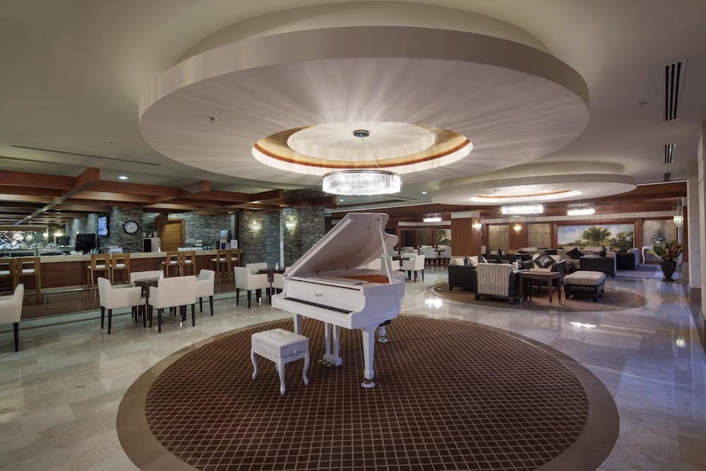 Crystal Family Resort & Spa – All Inclusive