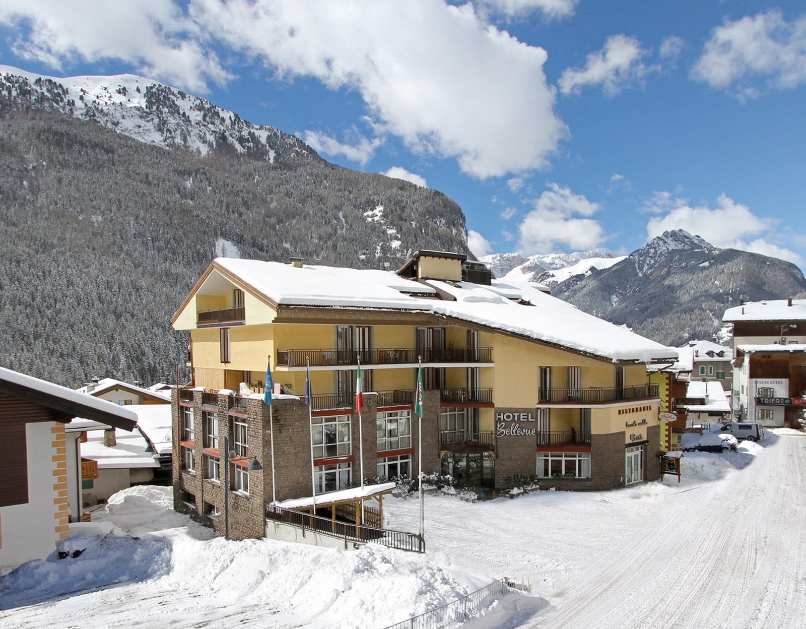 Hotel & Club BELLEVUE