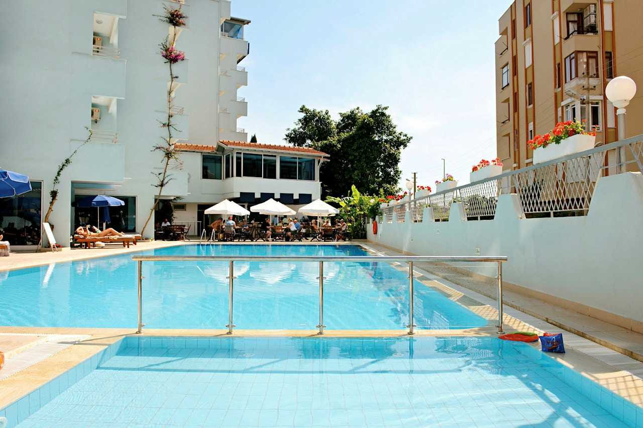 Blue Diamond Alya Hotel