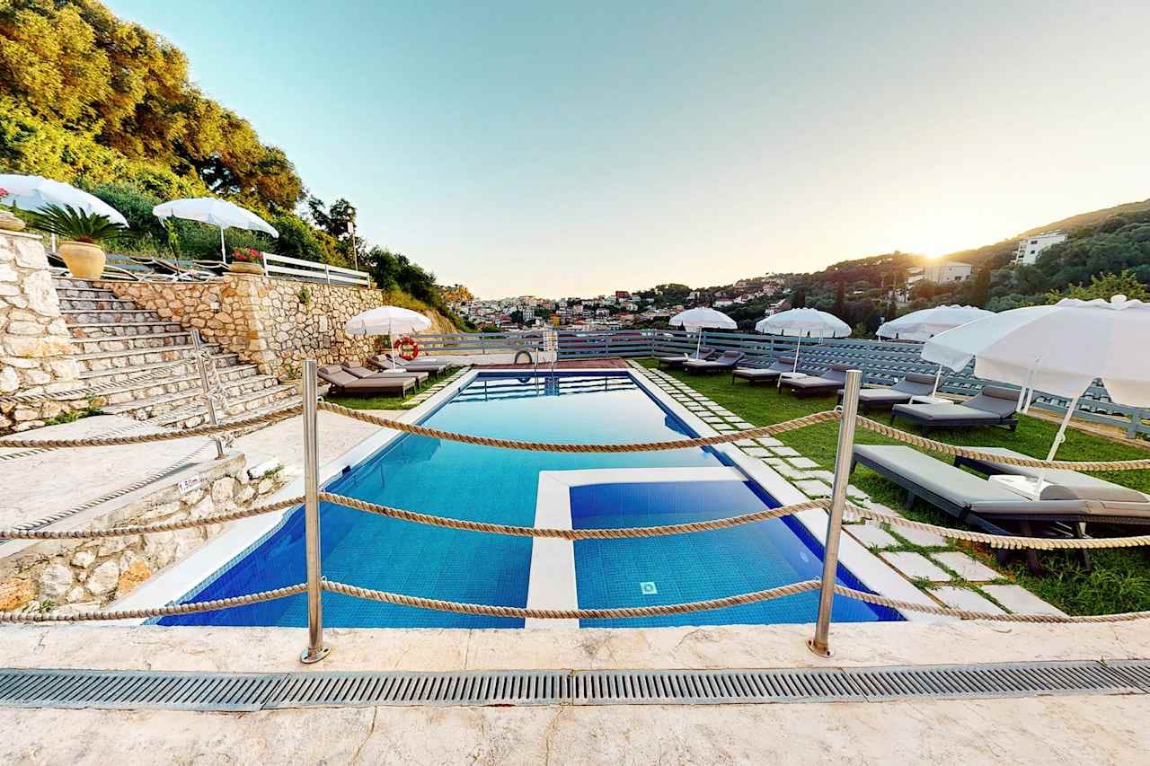 Mediterraneo Resort