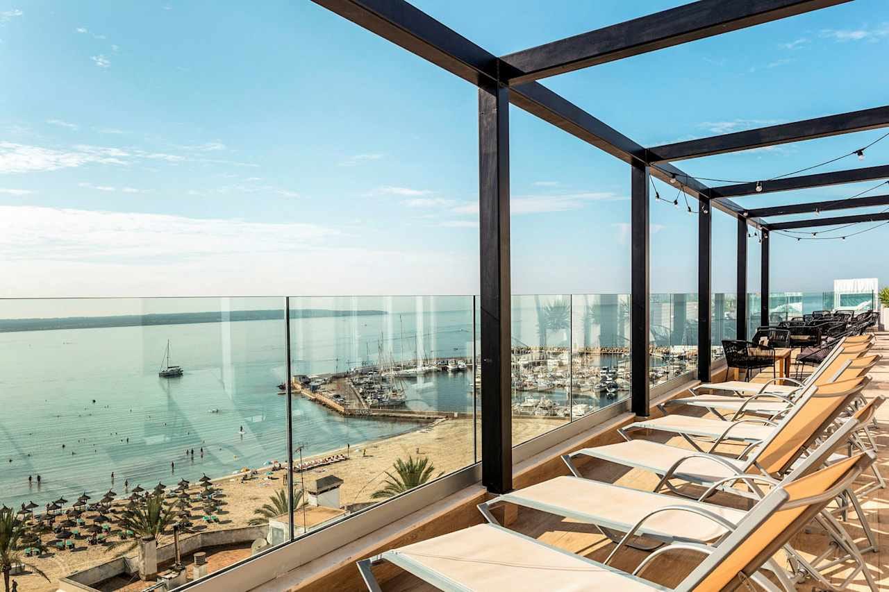 Hotel Las Arenas