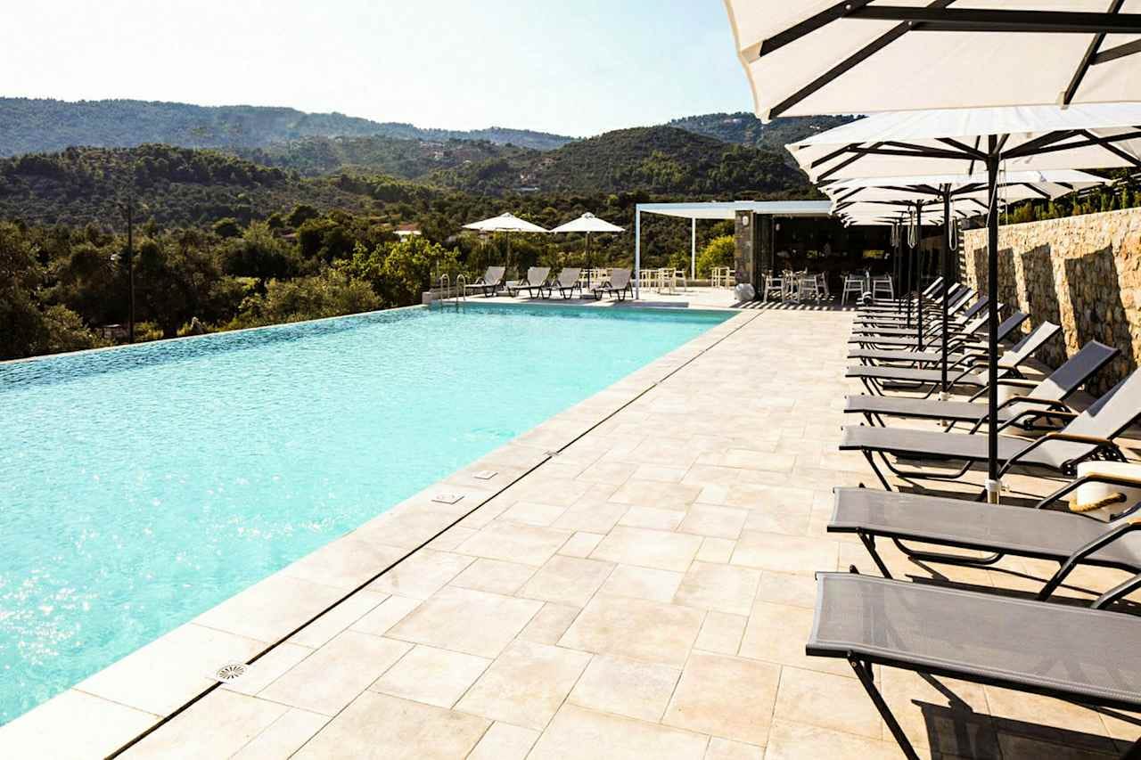 Amira Suites