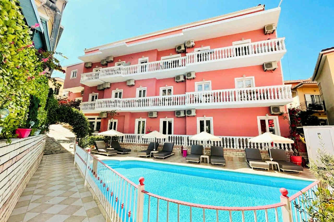 Villa Antonis