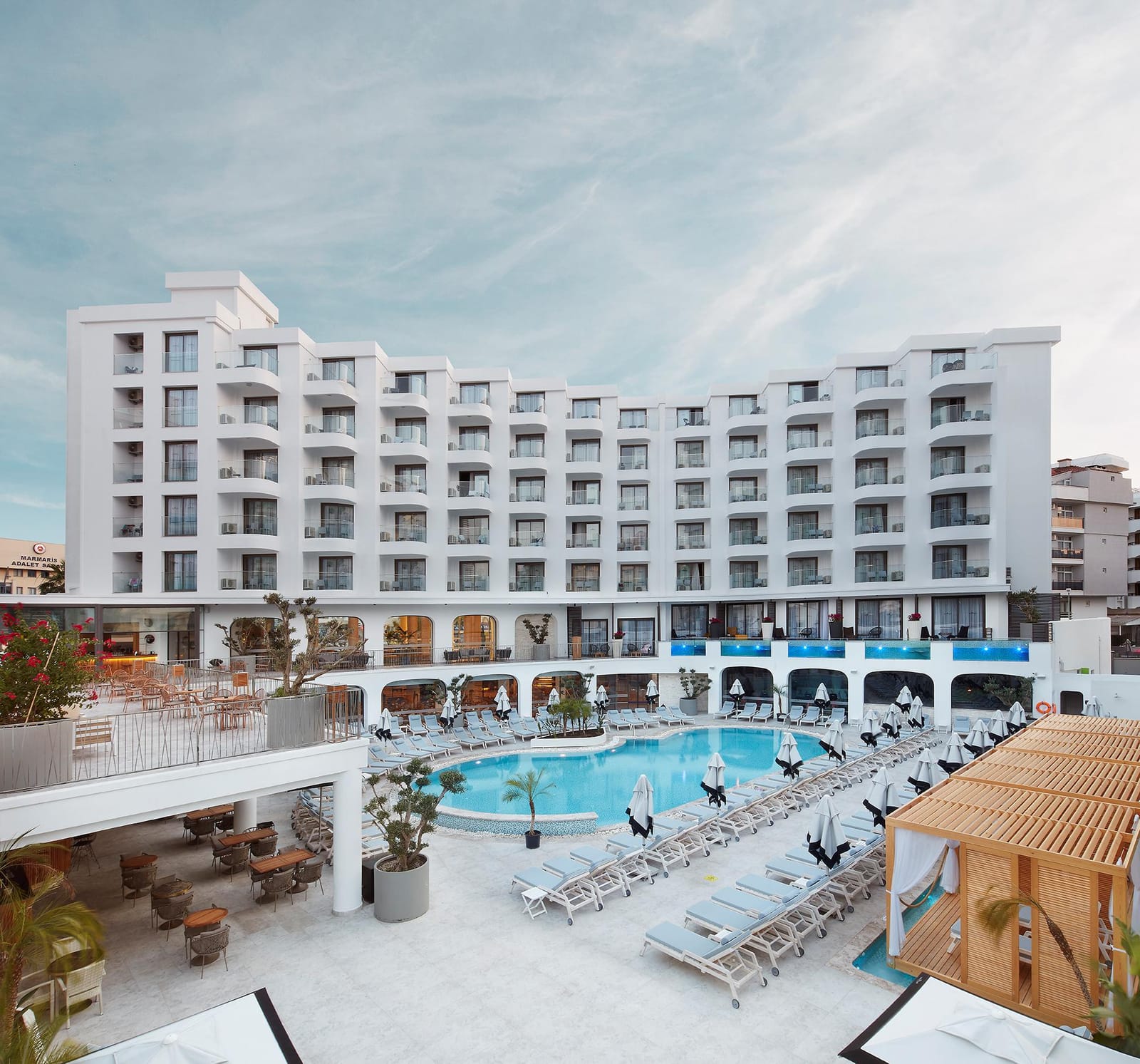 Lalila Blue Suites 5 Star