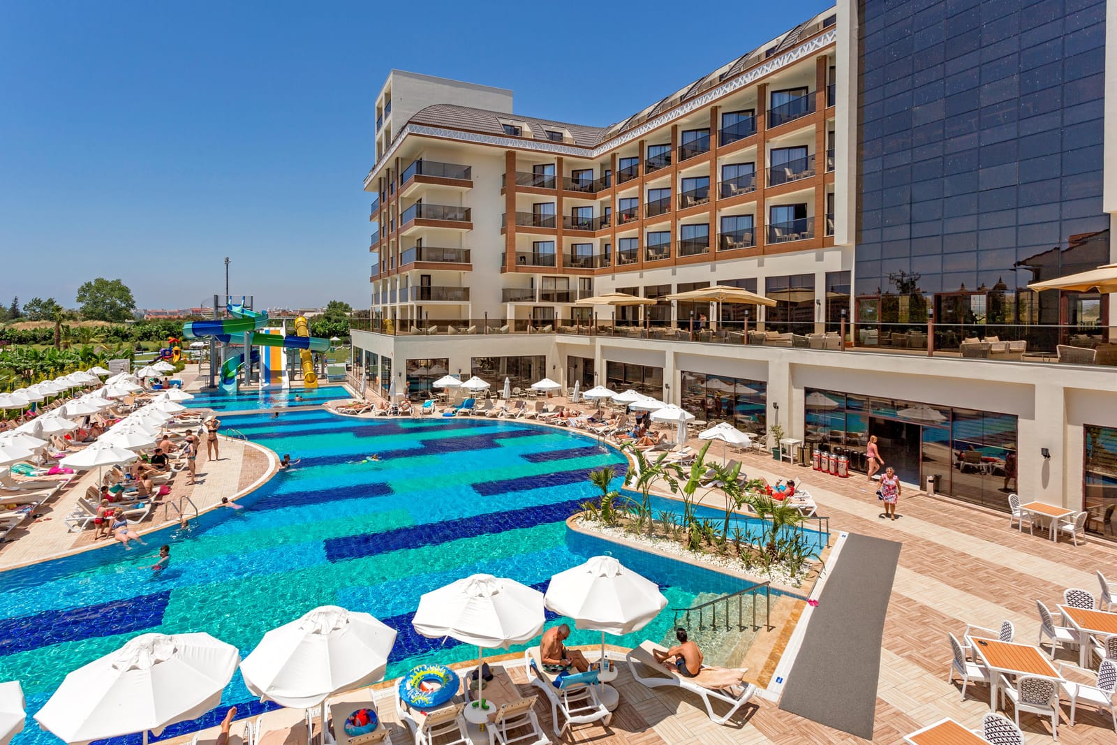 Glamour Resort Spa Hotel