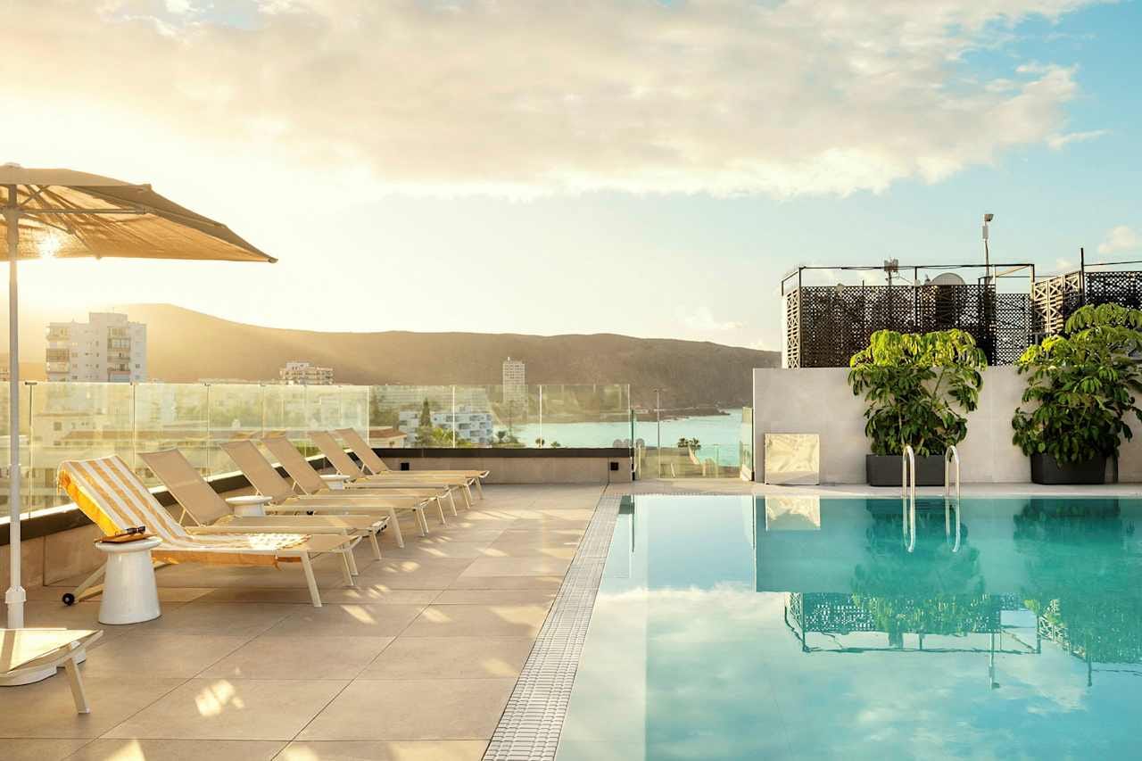 Hotel Reveron Plaza