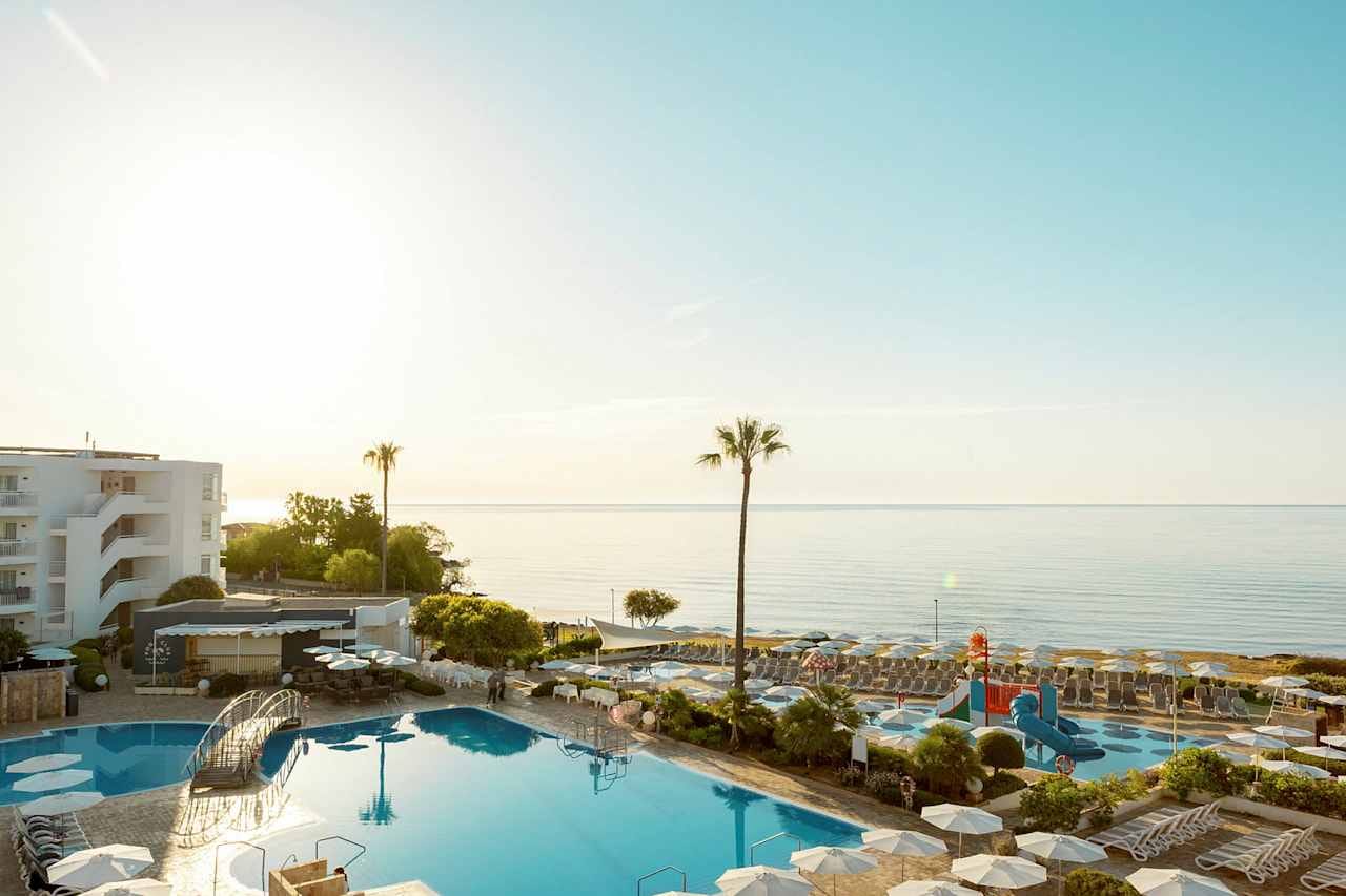 Sunwing Cala Bona Seafront